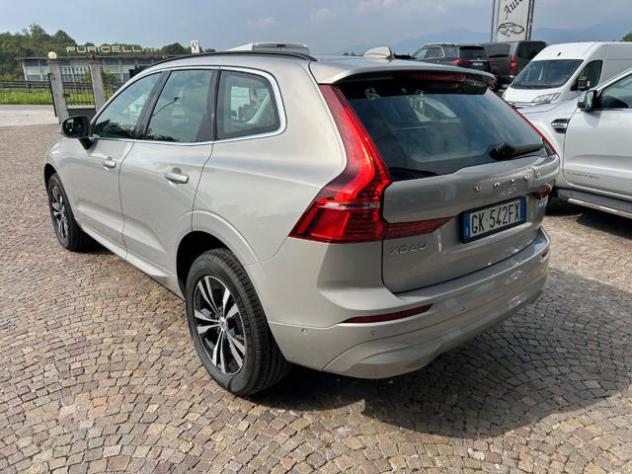 VOLVO XC60 B4 (d) AWD automatico MOMENTUM rif. 24101685 - Foto 4