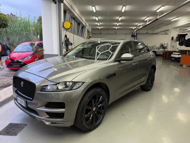 Jaguar F-Pace 2.0D 240 CV AWD - MOTORE NUOVO - Foto 3