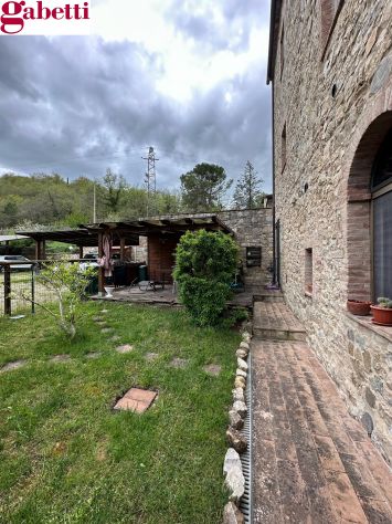 Rif. S2664 - Gaiole in Chianti - rustico con giardino e posti auto - Foto 3