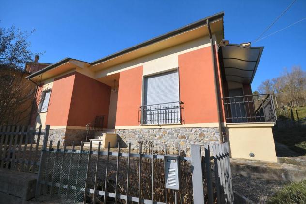 Villa in vendita a Nozzano - Lucca 100 mq Rif: 1093267