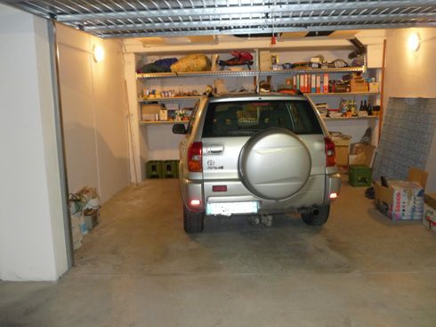 FORMIGINE Garage doppio in palazzina Recente