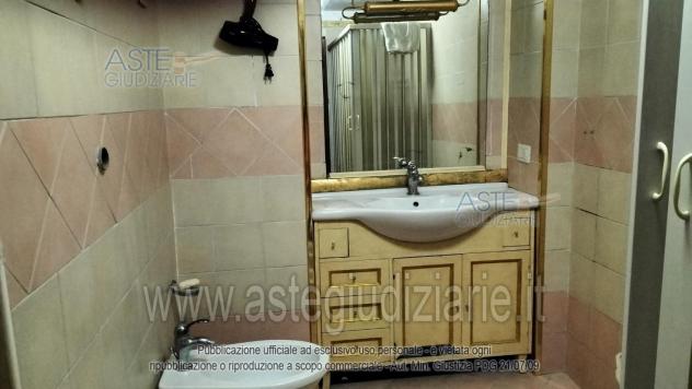IMMOBILI-IMMOBILE RESIDENZIALE-Piazza Ernesto Cesaro n. 18 - Foto 5