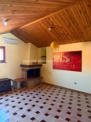 Appartamento con mansarda, garage e giardino esclusivo. - Foto 17
