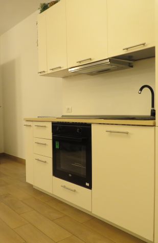 3526 Monolocale SOLO AFFITTI BREVI NO RESIDENZA - Foto 8