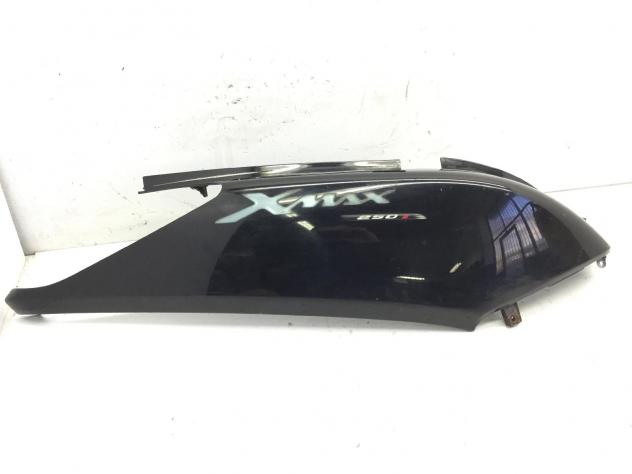 YAMAHA X-MAX 250 CARENA FIANCATA POSTERIORE DESTRA * ATTACCO ROTTO 2007 2009