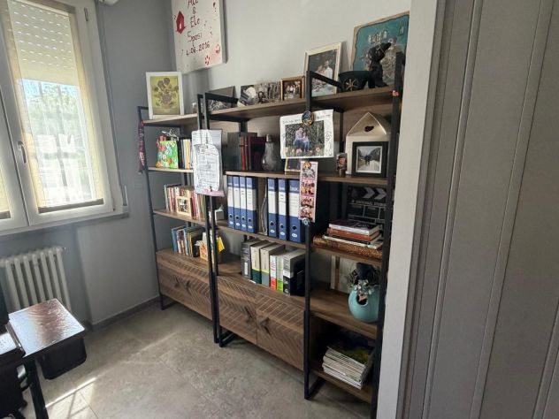 Vendesi arredamento completo in ottime condizioni - Foto 3