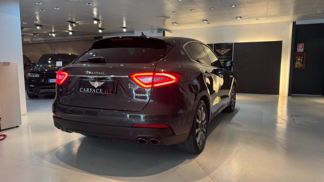 MASERATI LEVANTE 350CV 3.0B - 2018 - Foto 4