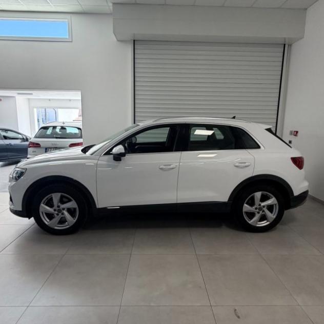 AUDI Q3 35 TDI S tronic Business Advanced rif. 23810615 - Foto 4