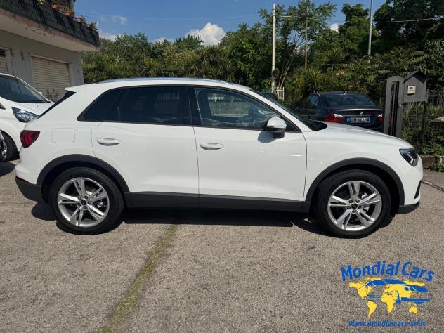 Audi Q3 35 TDI quattro S tronic Business Advanced - Foto 4