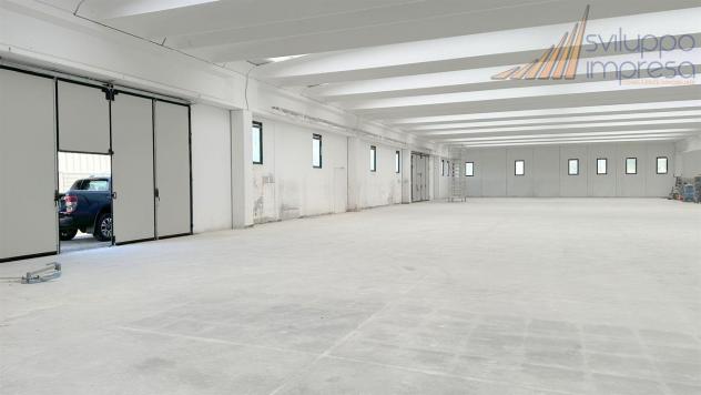 CAPANNONE INDIPENDENTE CON PALAZZINA UFFICI IN AFFITTO A CORNATE D'ADDA - Foto 18