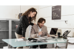 AFFITTASI STANZA DI 10 MQ USO UFFICIO ALL'INTERNO DI MULTISERVIZI