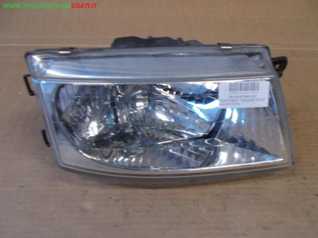 PROIETTORE D. MITSUBISHI SPACE RUNNER (N1/N2)  Parti elettriche  Fanaleria  Proiettori  Proiettore ant.