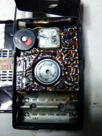 2 radio vintage an 1958 e 1960 in OM di marca HITACHI E SHARP - - Foto 5