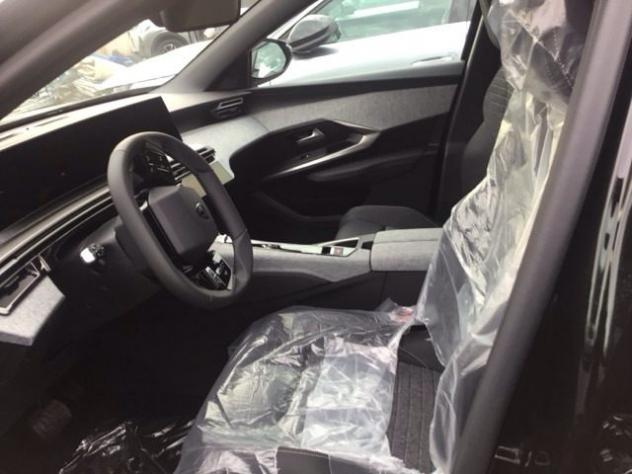 PEUGEOT 3008 Hybrid 145 e-DCS6 Allure rif. 22951763 - Foto 3