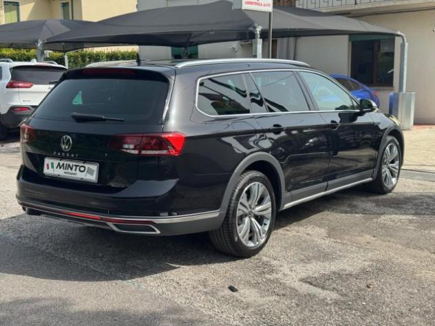 VOLKSWAGEN Passat Alltrack 2.0 TDI 200 CV 4MOTION DSG rif. 24051762 - Foto 3