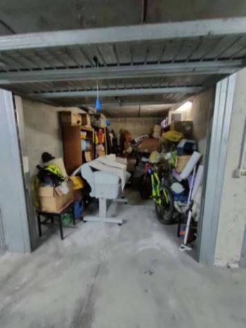 Immobile in asta di 135 m² con più di 5 locali e box auto in vendita a Marnate - Foto 2