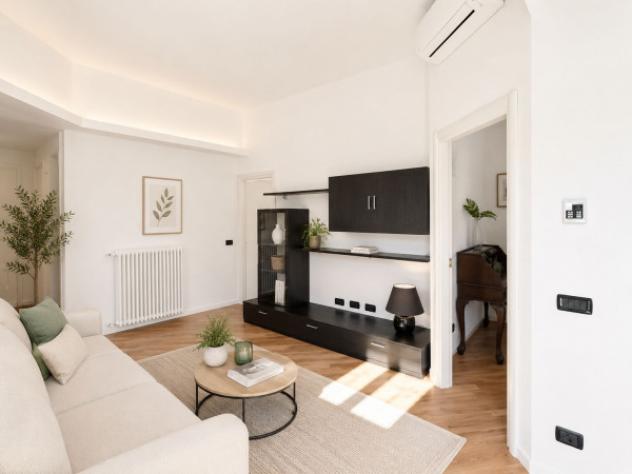 Attico / Mansarda di 85 m² con 3 locali in vendita a Milano - Foto 4