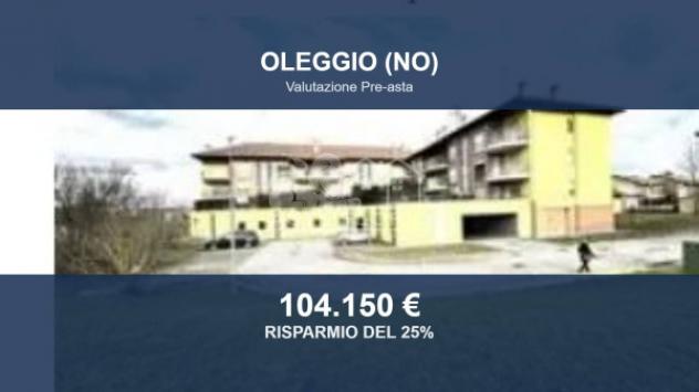 Immobile in asta di 119 m², box auto in vendita a Oleggio