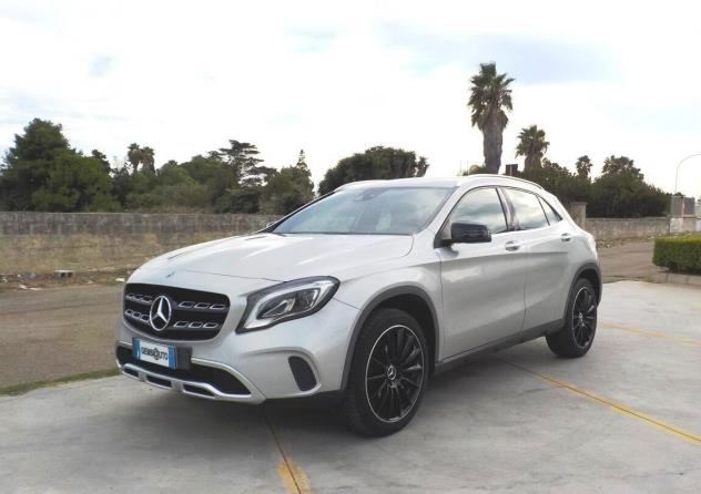 Mercedes-benz GLA 200 d Business