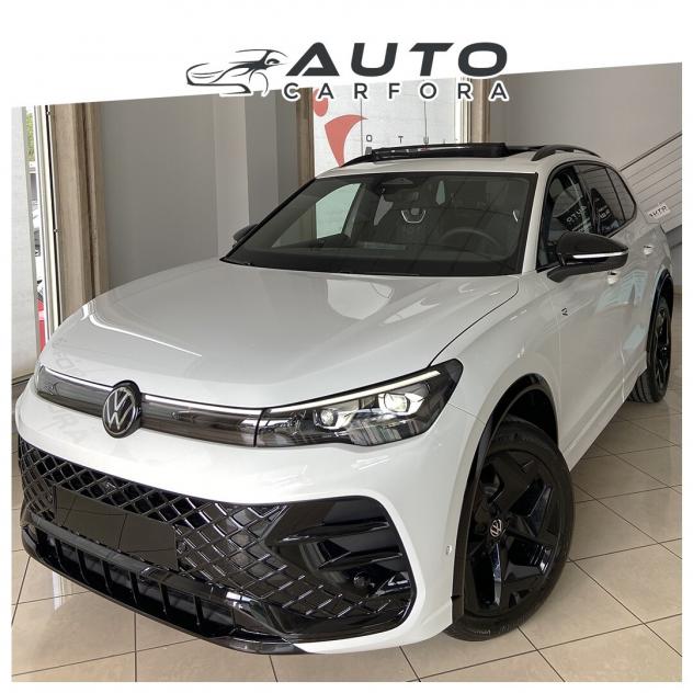 Volkswagen Tiguan 2.0 150cv DSG R-Line black pack |tetto+matrix+r19"| AUTOCARRO