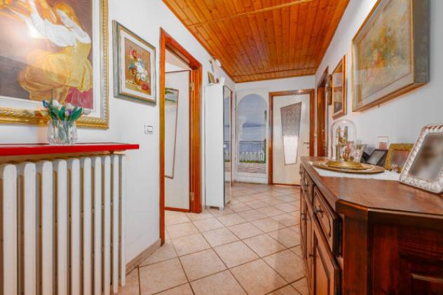 Villa di 195 m² con 4 locali e box auto in vendita a Legnano - Foto 8