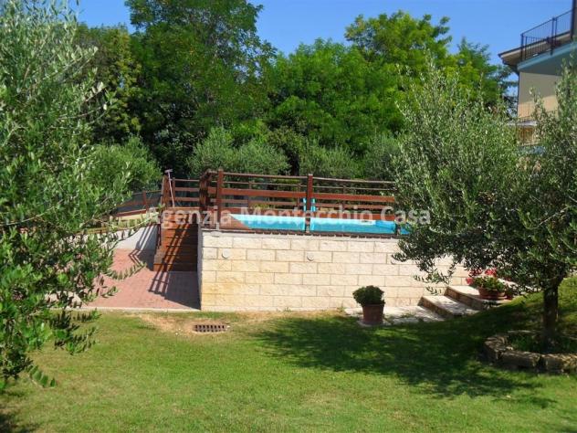 Appartamento con mansarda, 51 mq di terrazzi garage e piscina - Foto 4