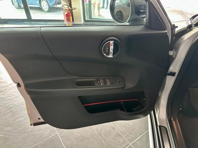 MINI COOPER D COUNTRYMAN 2.0d ESSENTIAL 150cv - Foto 8