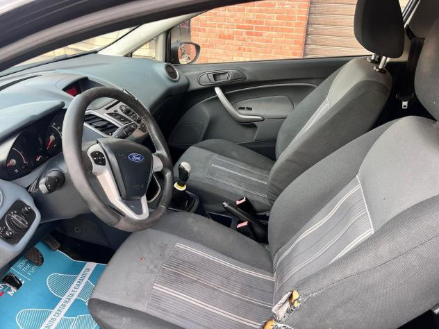 Ford Fiesta 1.4 TDCi 68CV 3 porte Titanium - Foto 4