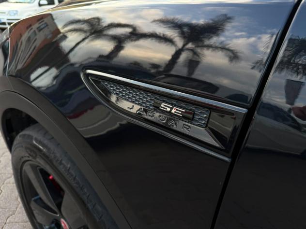 Jaguar E-Pace 240 CV R-Dynamic SE STRAFULL- 2019 - Foto 9