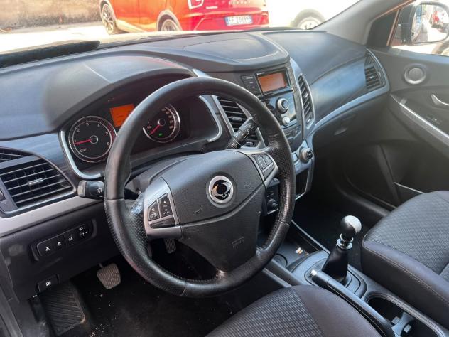 SsangYong Korando 2.0 e-XDi 2WD M/T Plus - REVISIONE OK FINO AL 2028 - Foto 4