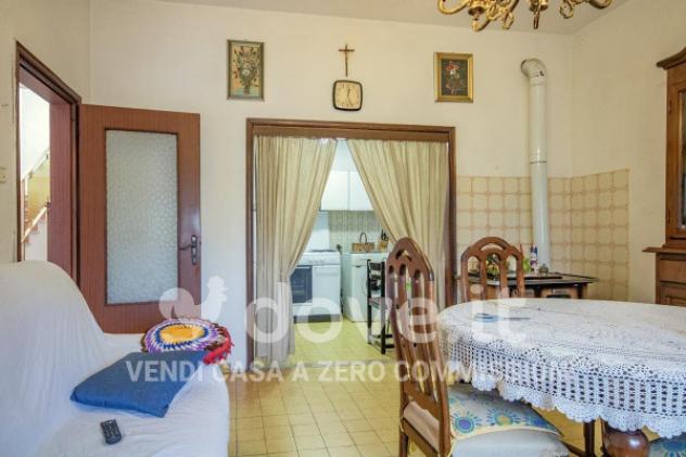 Casa indipendente di 270 m² con più di 5 locali e box auto in vendita a Ferrara - Foto 7