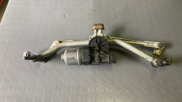 Motorino tergicristallo anteriore Peugeot 2008 del 2016 (0390241540)