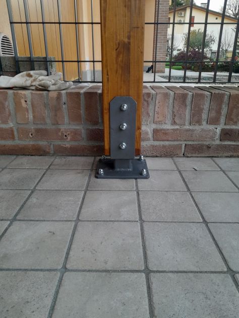 Tettoie in legno lamellare di abete - Foto 5