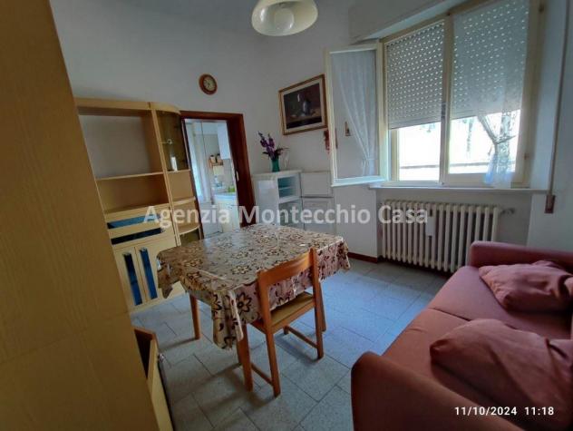 Casa singola con due appartamenti, mansarda, tre garage e scoperto esclusivo. - Foto 9