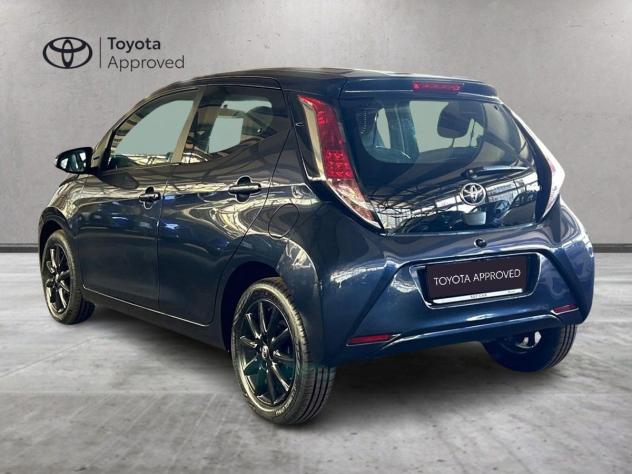 Toyota Aygo 1.0 VVT-i x-play TSS + CERCHI IN LEGA - Foto 6