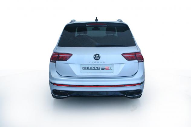 Volkswagen Tiguan 2.0 TDI SCR 110KW R-Line DSG Fari IQ.Light LED Matrix/R-Line "Black Style" Pack/Park Pilot - Foto 5