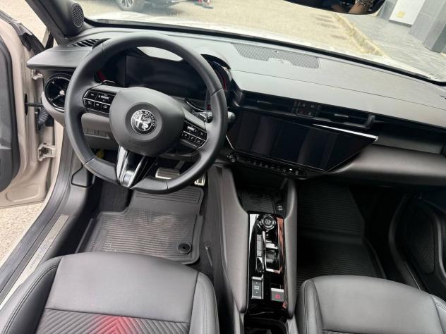 ALFA ROMEO Junior Junior 1.2 136 CV Hybrid eDCT6 Speciale - Foto 8
