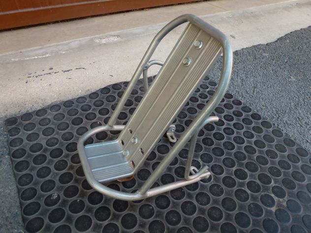 Portapacchi anteriore biciclette: unisex in alluminio perfetto e mai utilizzato. - Foto 4