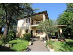 Vendita Villa da 125 mq  in Via Bazzane con giardino
