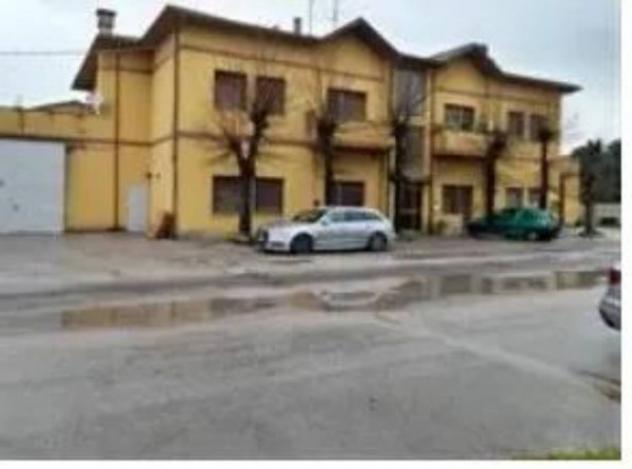 Immobile in asta di 203 m² con più di 5 locali in vendita a Colli al Metauro - Foto 2