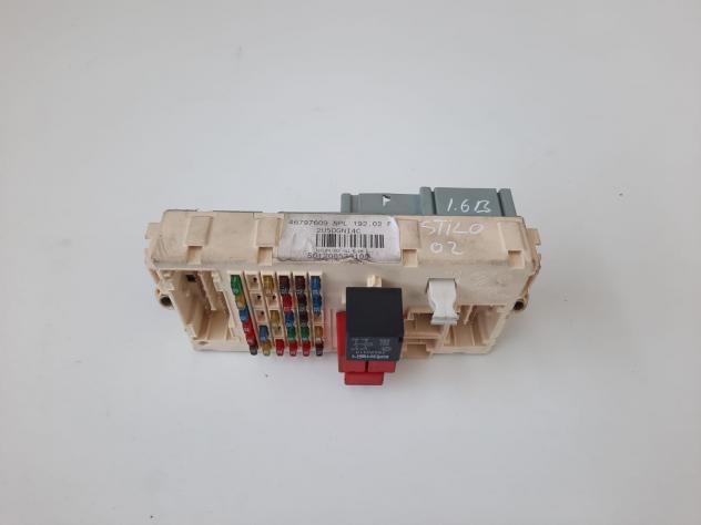 CENTRALINA PORTA FUSIBILI FIAT Stilo Berlina 3P 46797609 benzina 1.6 (0110)