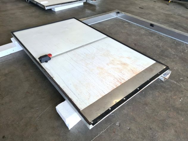 porta frigo completa di cornice usata