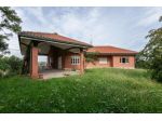 Villa di 519 m² con più di 5 locali e box auto doppio in vendita a Castigli &hellip;