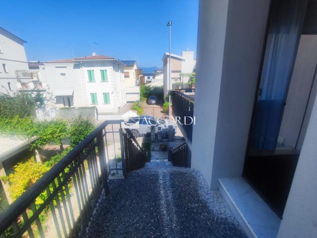 CASA INDIPENDENTE di 6 vani e di 180 mq (CONEGLIANO) rif. SM68 - Foto 4