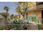 Casa indipendente di 280 m² con 5 locali e box auto in vendita a Luino