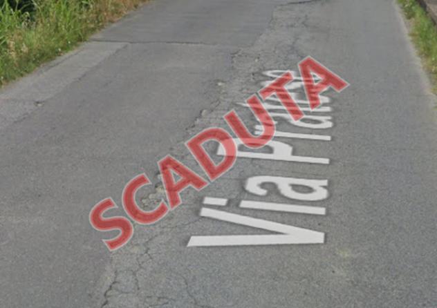 Immobile in asta di 335 m², box auto in vendita a Pistoia
