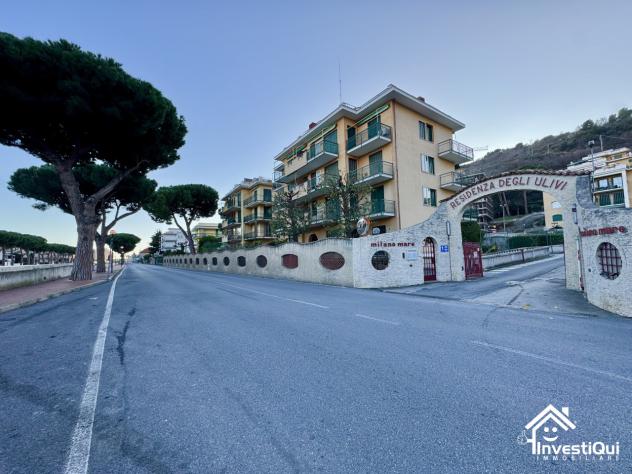 Singolo in vendita a Pietra Ligure