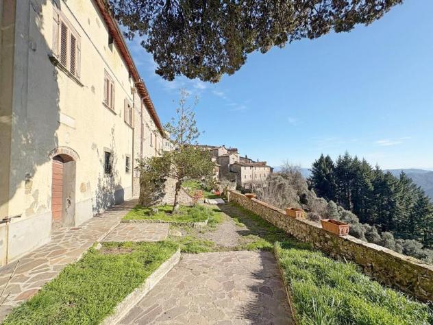 Casa semindipendente in vendita a Gombitelli - Camaiore 180 mq Rif: 1396858