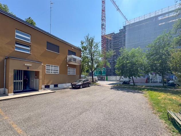 3 locali nel cuore di Metanopoli - Foto 2