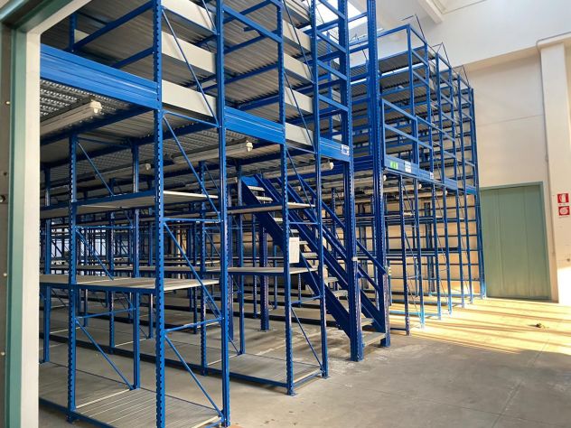 Scaffali per azienda e privati - Foto 2